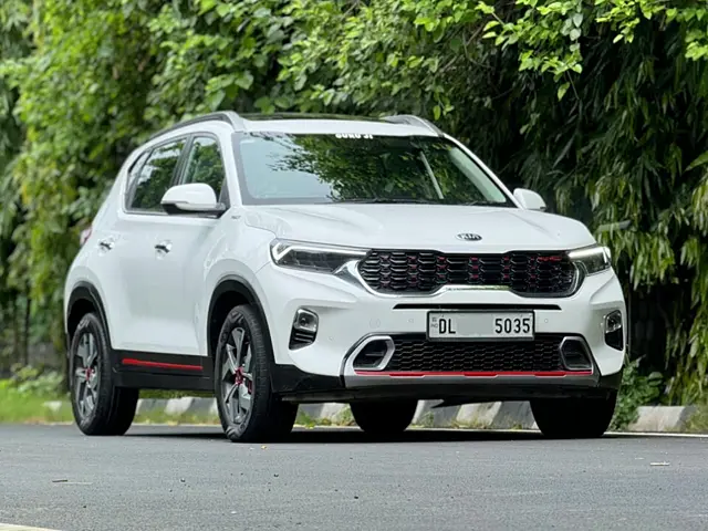 Used 2020 Kia Sonet in Delhi