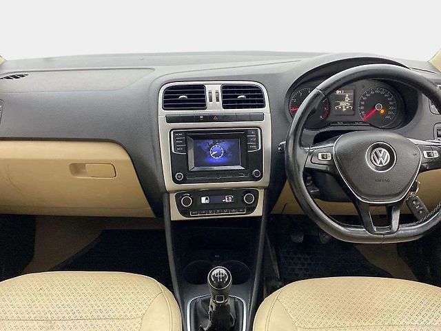 Used Volkswagen Polo [2016-2019] Highline1.2L (P) in Ahmedabad