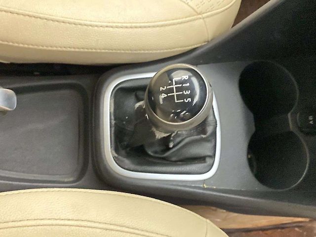 Used Volkswagen Polo [2016-2019] Highline1.2L (P) in Ahmedabad