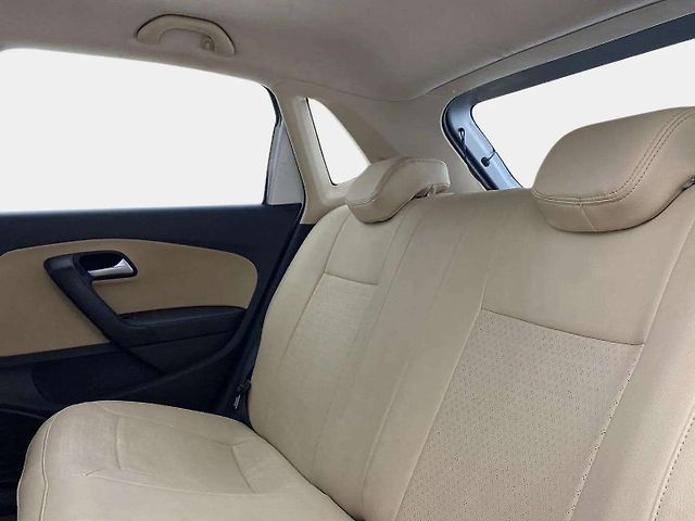 Used Volkswagen Polo [2016-2019] Highline1.2L (P) in Ahmedabad