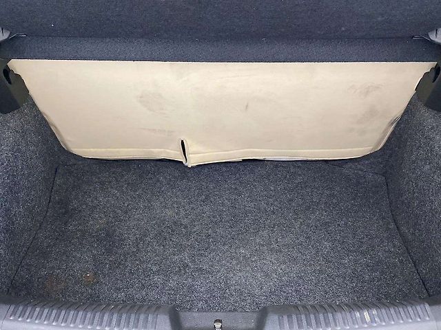 Used Volkswagen Polo [2016-2019] Highline1.2L (P) in Ahmedabad