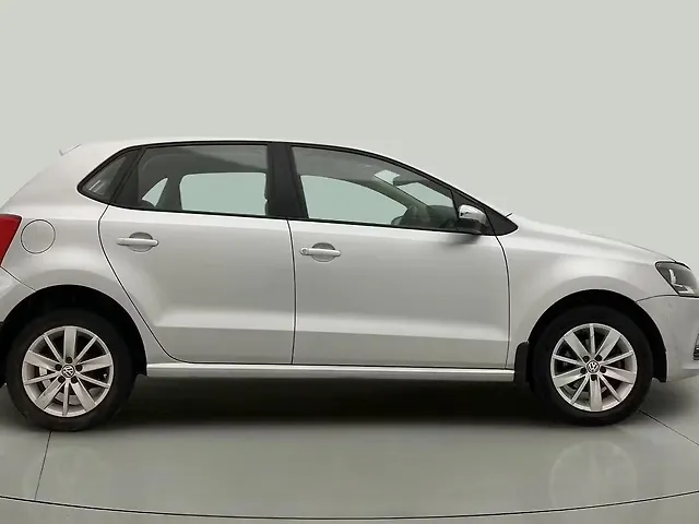 Used Volkswagen Polo [2016-2019] Highline1.2L (P) in Ahmedabad