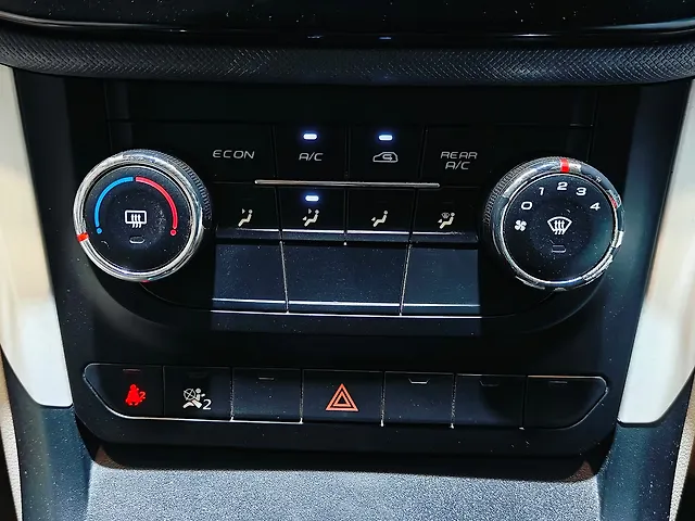 Used Mahindra Marazzo [2018-2020] M6 8 STR in Ahmedabad