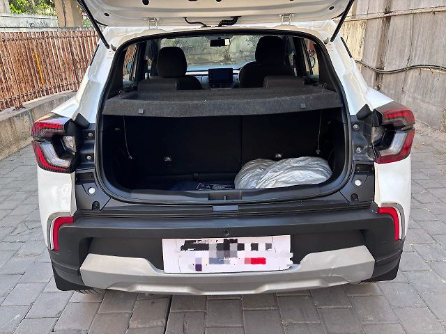 Used Renault Kiger [2021-2022] RXT AMT Dual Tone in Mumbai