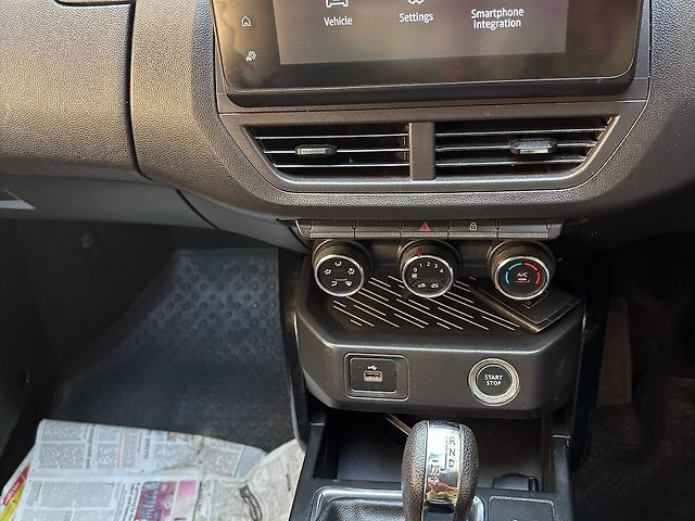Used Renault Kiger [2021-2022] RXT AMT Dual Tone in Mumbai