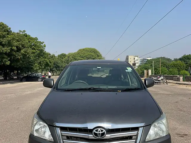 Used 2014 Toyota Innova in Mohali