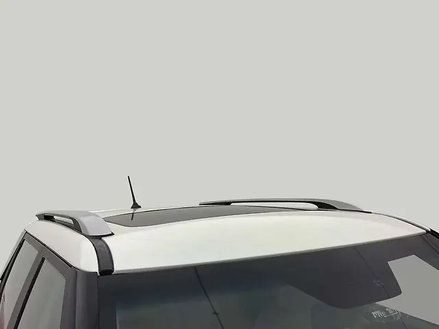 Used Mahindra XUV300 [2019-2024] W8 (O) 1.5 Diesel [2020] in Ahmedabad