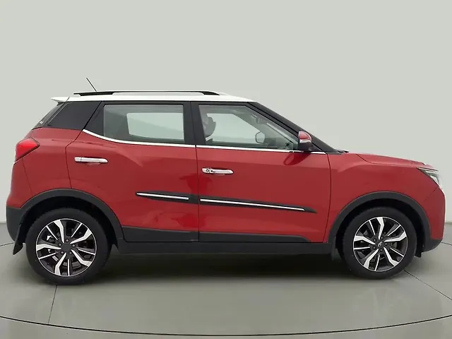 Used Mahindra XUV300 [2019-2024] W8 (O) 1.5 Diesel [2020] in Ahmedabad