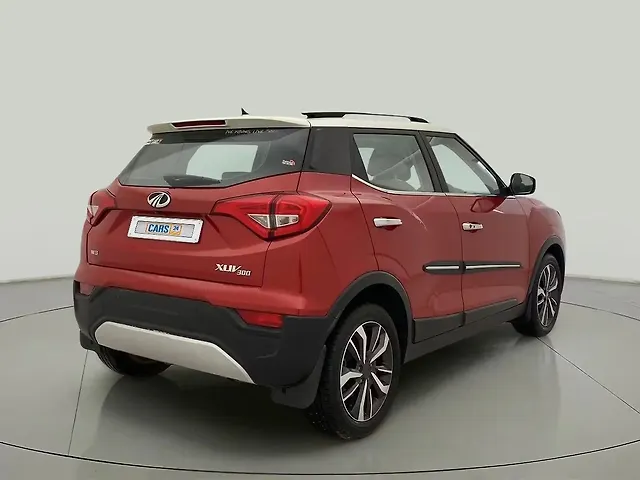 Used Mahindra XUV300 [2019-2024] W8 (O) 1.5 Diesel [2020] in Ahmedabad