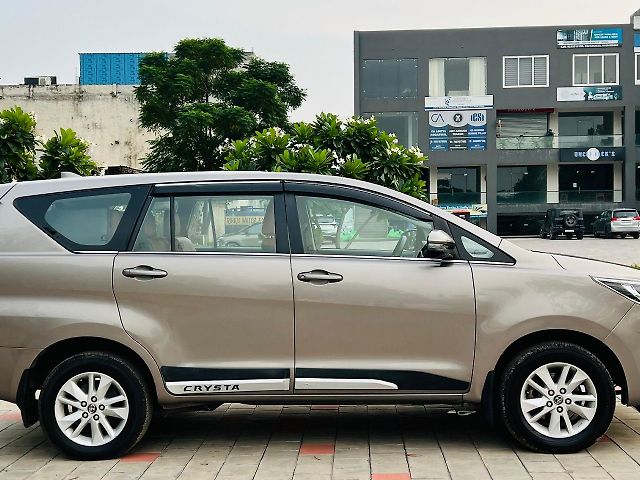 Used Toyota Innova Crysta [2016-2020] 2.8 GX AT 7 STR [2016-2020] in Chandigarh