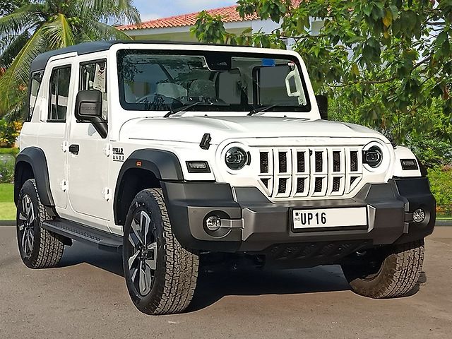 Used Mahindra Thar Roxx AX7 L Petrol AT 2WD in Delhi