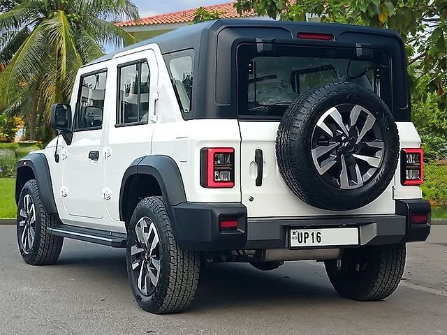 Used Mahindra Thar Roxx AX7 L Petrol AT 2WD in Delhi