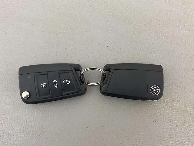 Used Volkswagen Taigun [2021-2023] Highline 1.0 TSI MT in Hyderabad