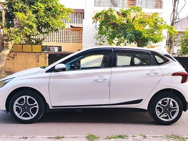 Used Hyundai i20 Sportz (O) 1.2 IVT in Chandigarh