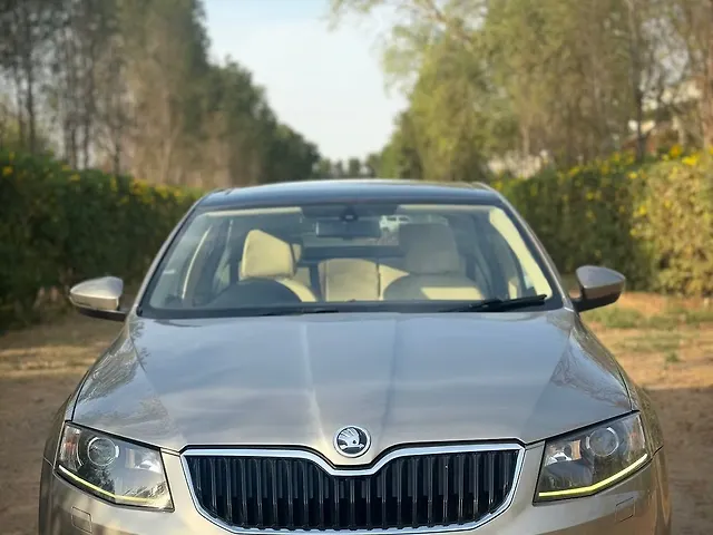 Used Skoda Octavia [2017-2021] 2.0 TDI CR Style Plus AT [2017] in Ahmedabad