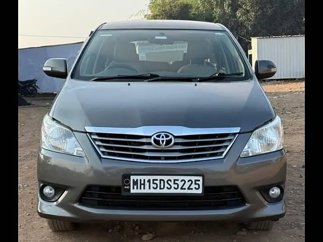 Used 2013 Toyota Innova in Nashik