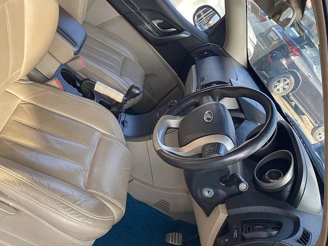 Used Mahindra XUV500 [2015-2018] W8 [2015-2017] in Lucknow