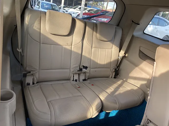Used Mahindra XUV500 [2015-2018] W8 [2015-2017] in Lucknow