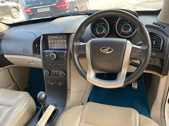 Used Mahindra XUV500 [2015-2018] W8 [2015-2017] in Lucknow