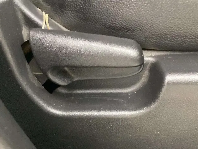 Used Maruti Suzuki Wagon R 1.0 [2010-2013] VXi in Ahmedabad