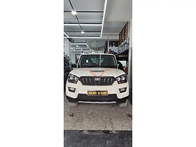 Used 2016 Mahindra Scorpio in Varanasi