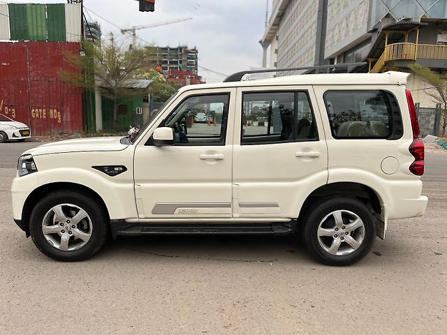 Used Mahindra Scorpio S MT 7STR [2022] in Delhi