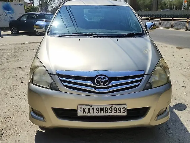 Used 2011 Toyota Innova in Bangalore