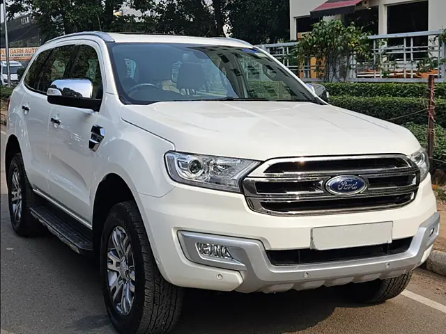 Used Ford Endeavour [2016-2019] Titanium 3.2 4x4 AT in Chandigarh