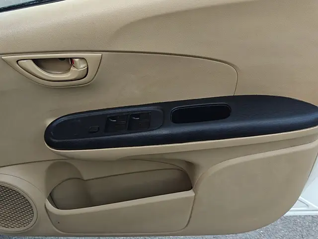 Used Honda Amaze [2016-2018] 1.2 SX i-VTEC in Dehradun