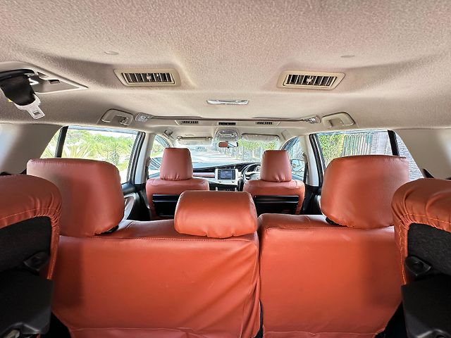 Used Toyota Innova Crysta [2016-2020] 2.4 V Diesel in Lucknow