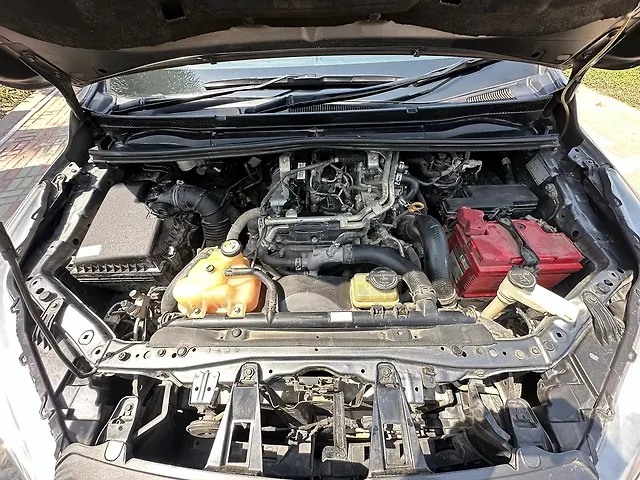 Used Toyota Innova Crysta [2016-2020] 2.4 V Diesel in Lucknow