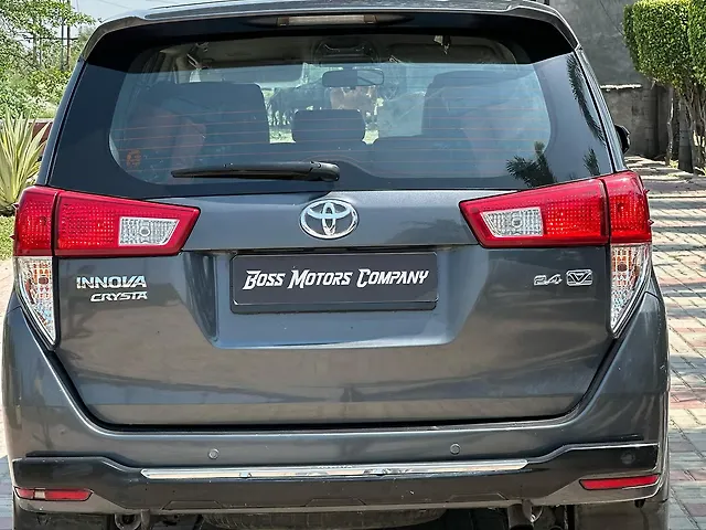 Used Toyota Innova Crysta [2016-2020] 2.4 V Diesel in Lucknow