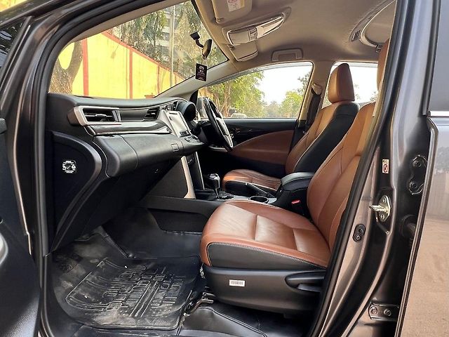 Used Toyota Innova Crysta [2016-2020] 2.8 ZX AT 7 STR [2016-2020] in Mumbai