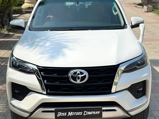 Used 2022 Toyota Fortuner in Lucknow