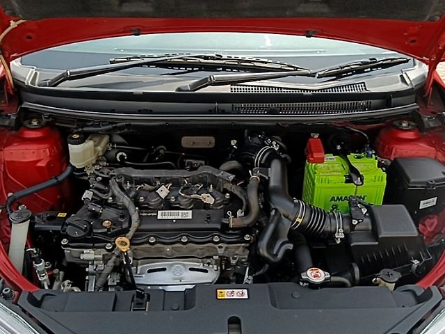 Used Toyota Yaris V MT in Delhi