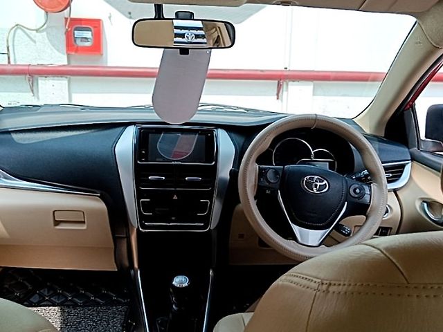 Used Toyota Yaris V MT in Delhi