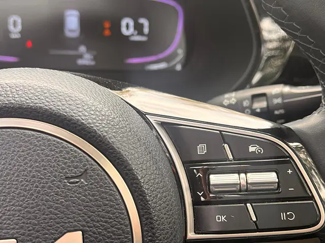 Used Kia Carens [2023-2024] Luxury Plus 1.5 Diesel iMT 7 STR [2023-2024] in Delhi