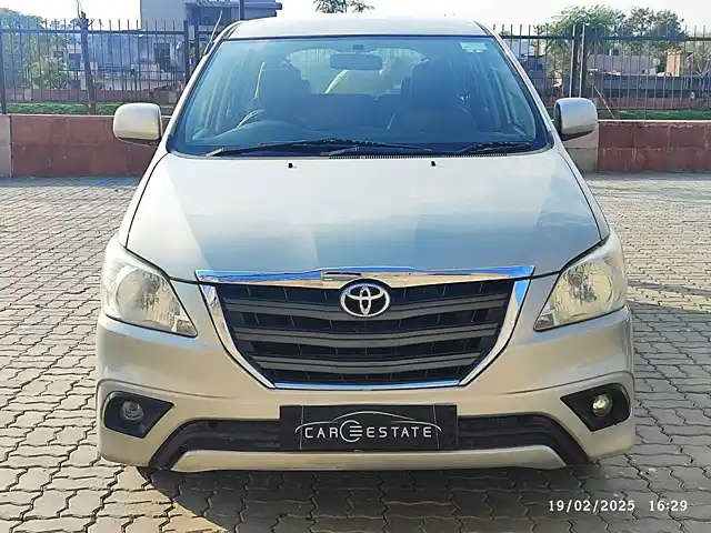 Used 2016 Toyota Innova in Jaipur