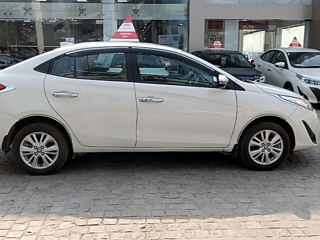 Used Toyota Yaris VX CVT [2018-2020] in Delhi