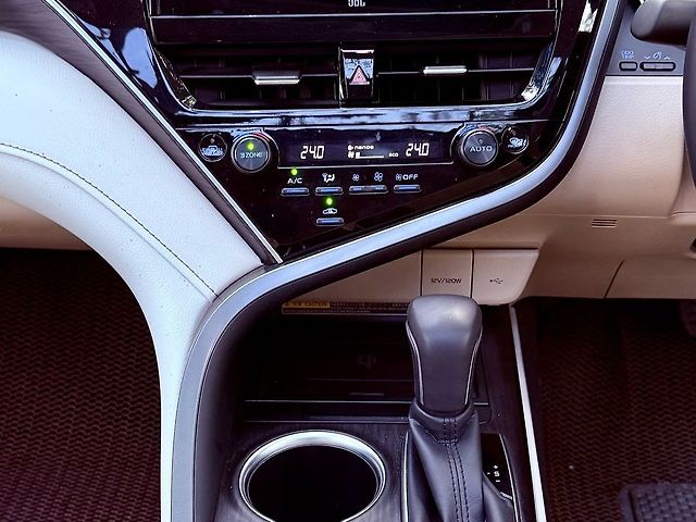 Used Toyota Camry [2022-2024] Hybrid in Kolkata
