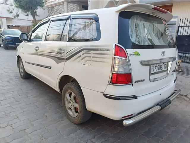 Used Toyota Innova [2015-2016] 2.5 GX BS IV 8 STR in Lucknow