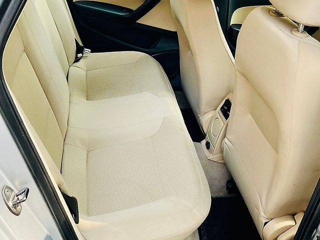 Used Volkswagen Ameo Highline Plus 1.5L (D)16 Alloy in Kanpur