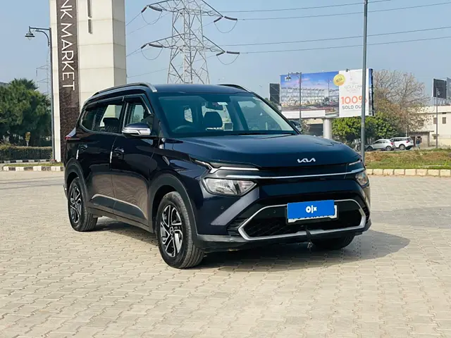 Used 2022 Kia Carens in Mohali