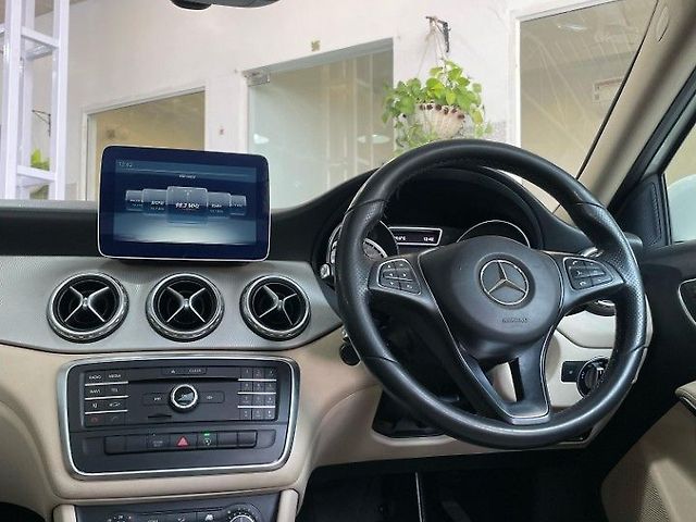 Used Mercedes-Benz C-Class [2018-2022] C 220d Progressive [2018-2019] in Hyderabad