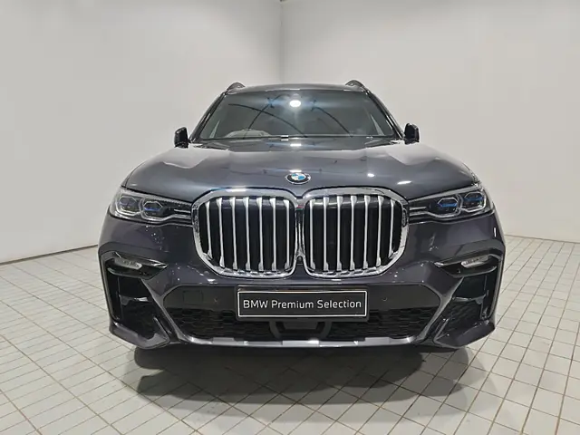 Used 2020 BMW X7 in Pune