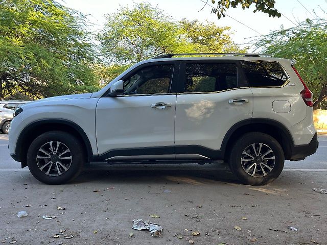 Used Mahindra Scorpio N Z8 Diesel MT 2WD 7 STR in Delhi