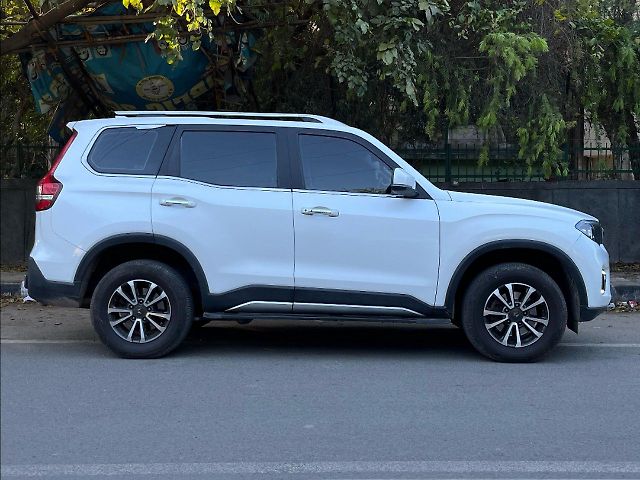 Used Mahindra Scorpio N Z8 Diesel MT 2WD 7 STR in Delhi