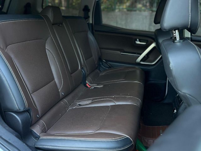 Used Mahindra Scorpio N Z8 Diesel MT 2WD 7 STR in Delhi