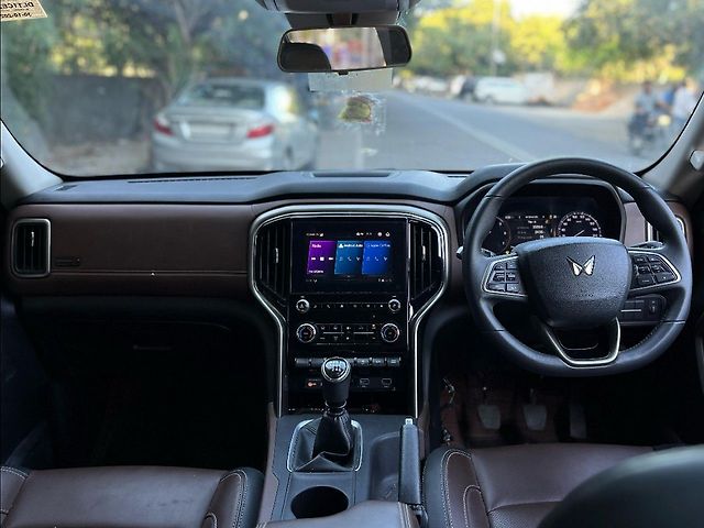 Used Mahindra Scorpio N Z8 Diesel MT 2WD 7 STR in Delhi