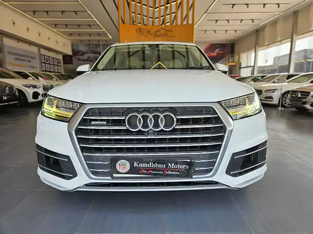 Used 2017 Audi Q7 in Ahmedabad